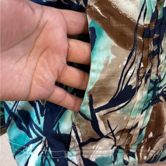 KEREN hart Blue and Green Patterned Top - Picture 5 of 7